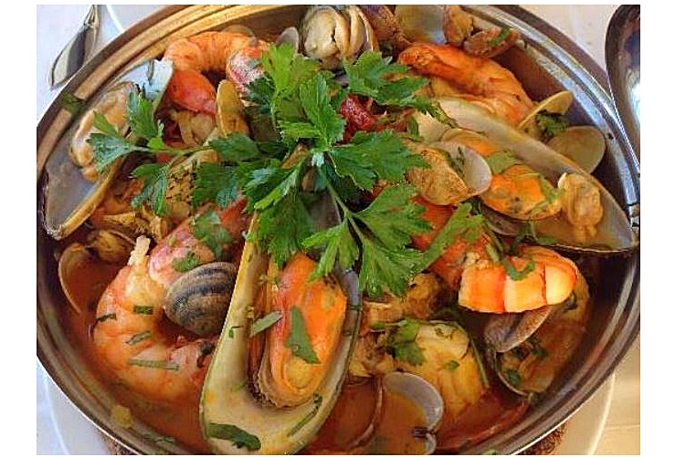 Receitas de Portugal Cataplana de peixe e marisco Receitas de Portugal Cataplana de peixe e marisco