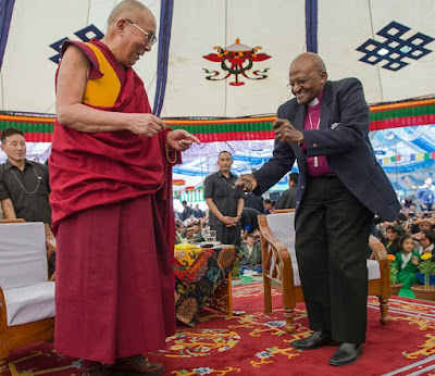 Ana Isabel Ordonez's THE AYE to Celebrate the 85th Birthday of Monseigneur Desmond Tutu in Cape Town