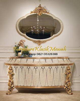 Dresser ukir,bufet ukir klasik mewah,Kabinet Ukir Jepara-Furniture Klasik Mewah Dresser ukir,bufet ukir klasik mewah,Kabinet Ukir Jepara-Furniture Klasik Mewah