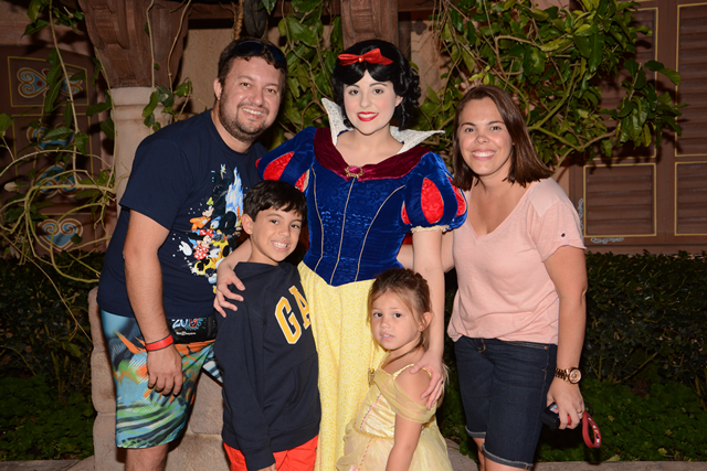 Disney - Onde encontrar as Princesas - Branca de Neve Disney - Onde encontrar as Princesas - Branca de Neve