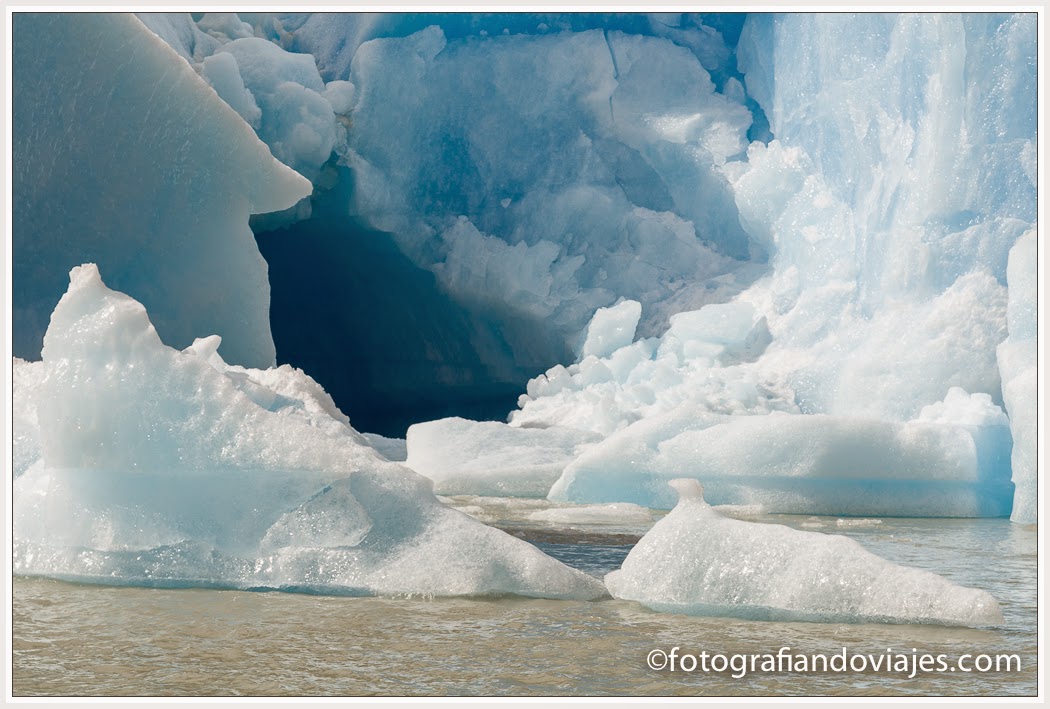Detalle del frente del glaciar Grey en torres paine