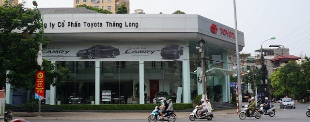 Showroom Toyota Thăng Long Showroom Toyota Thăng Long