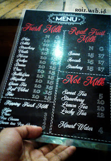 Silahkan pilih ! "Nenen Nyok" Kafe dengan Menu Susu Berbagai Rasa