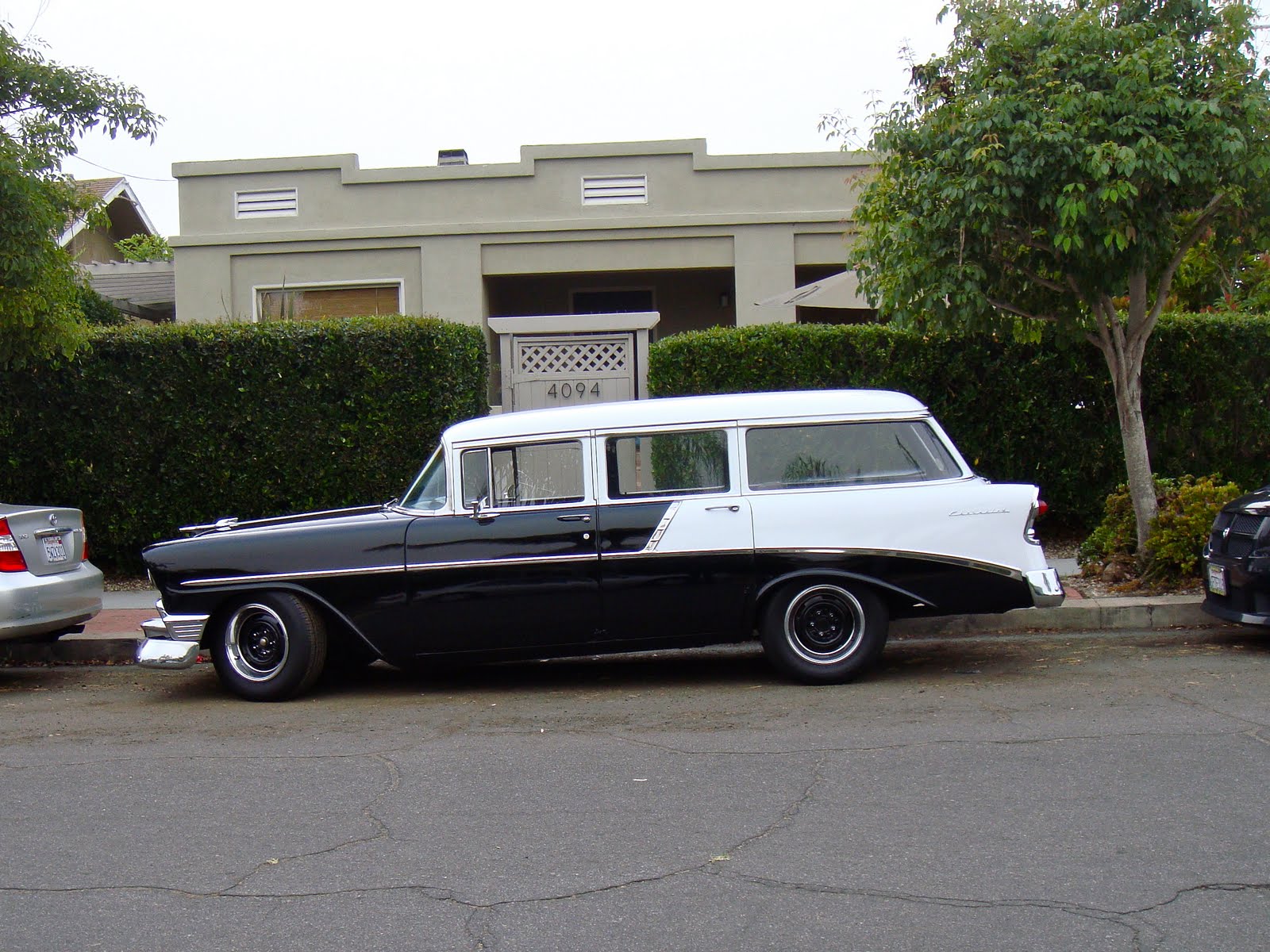 Chevy+210+Townesman_56_1.JPG
