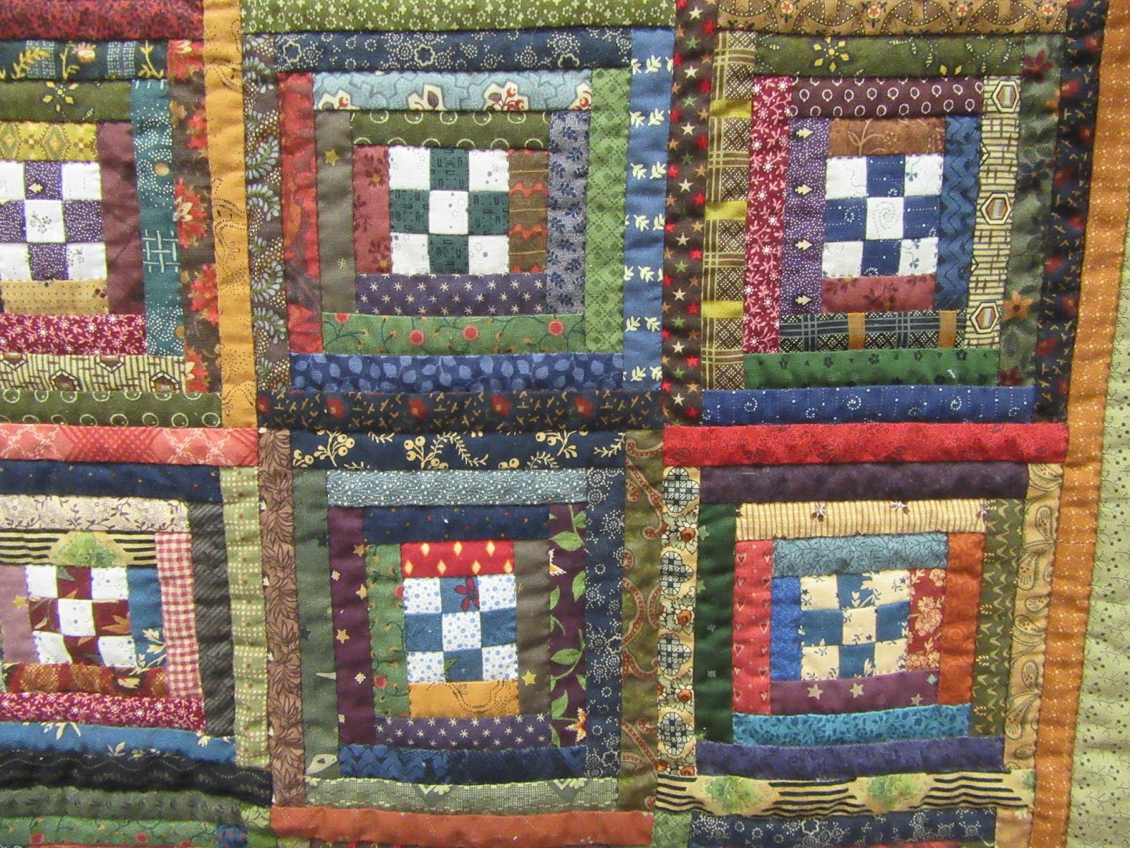Busy Thimble Visitors and More Maine Show Quilts