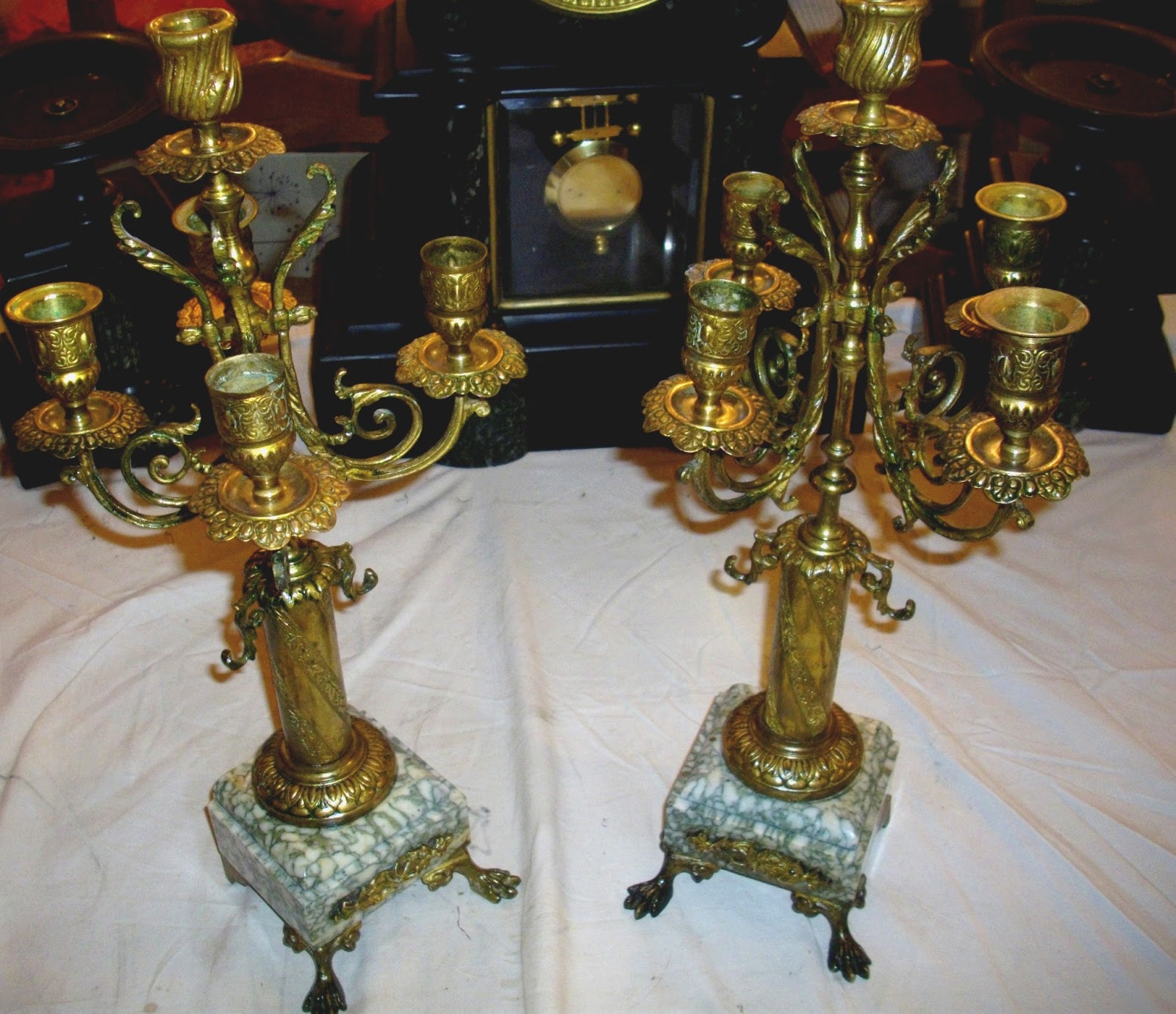 ancien paire de chandeliers candélabres lustre BRONZE SUR MARBRE