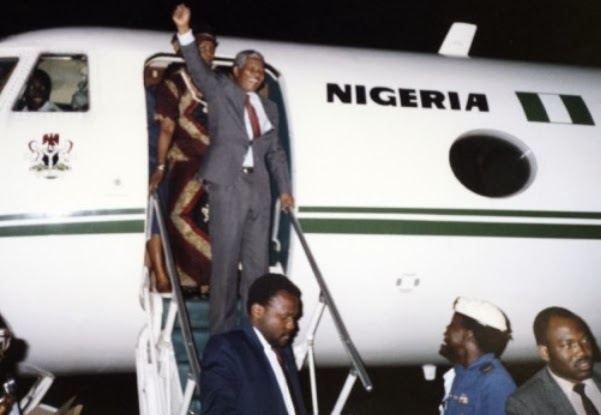 nelson mandela visits nigeria