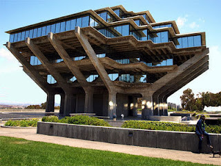 Perpustakaan Geisel di San Diego, AS