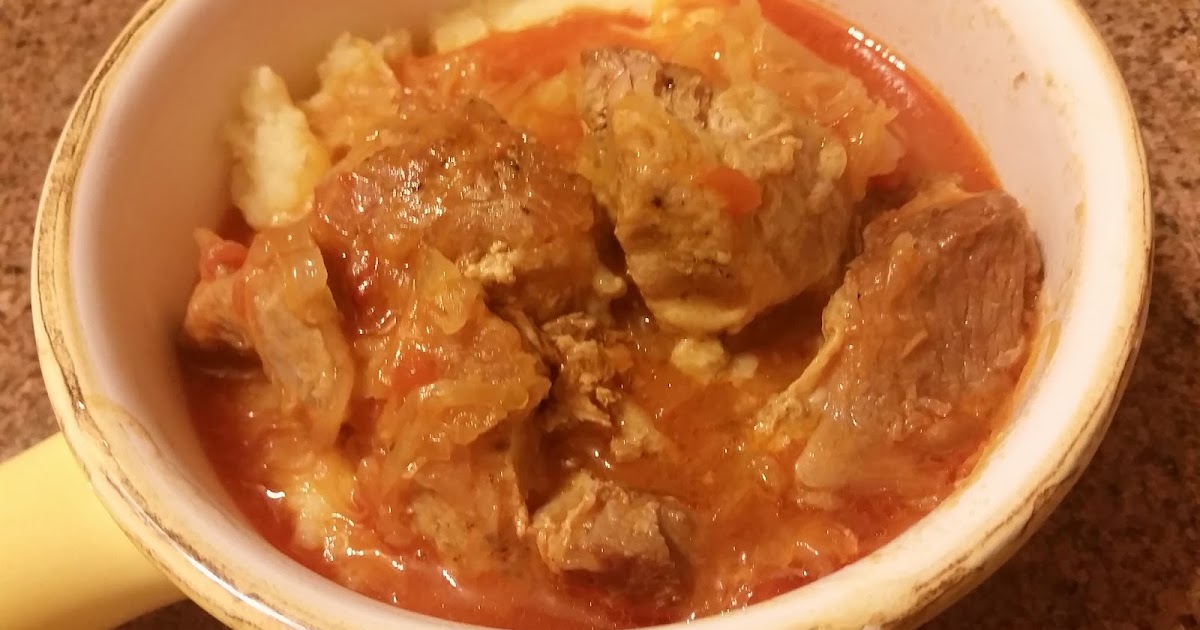 Countrystyle Ribs with Tomatoes and Sauerkraut