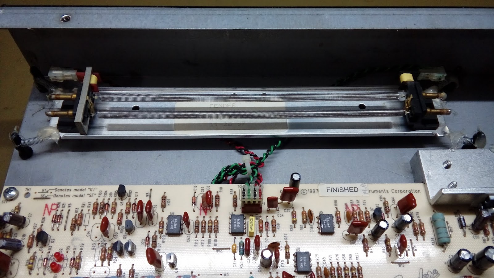 Dhvan Assistência Técnica Amplificador Fender Automatic SE