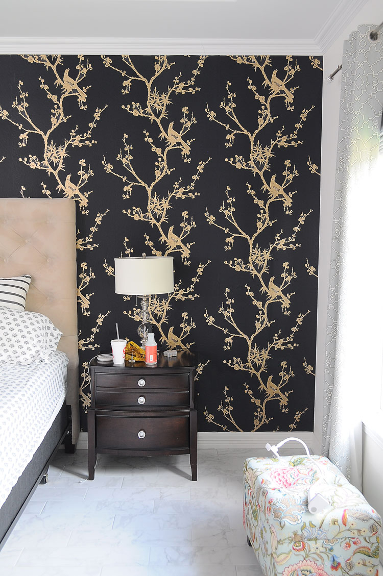 This Tempaper design is gorgeous! Cynthia Rowley's Bird Watching tempaper in black and gold. This Tempaper design is gorgeous! Cynthia Rowley's Bird Watching tempaper in black and gold.