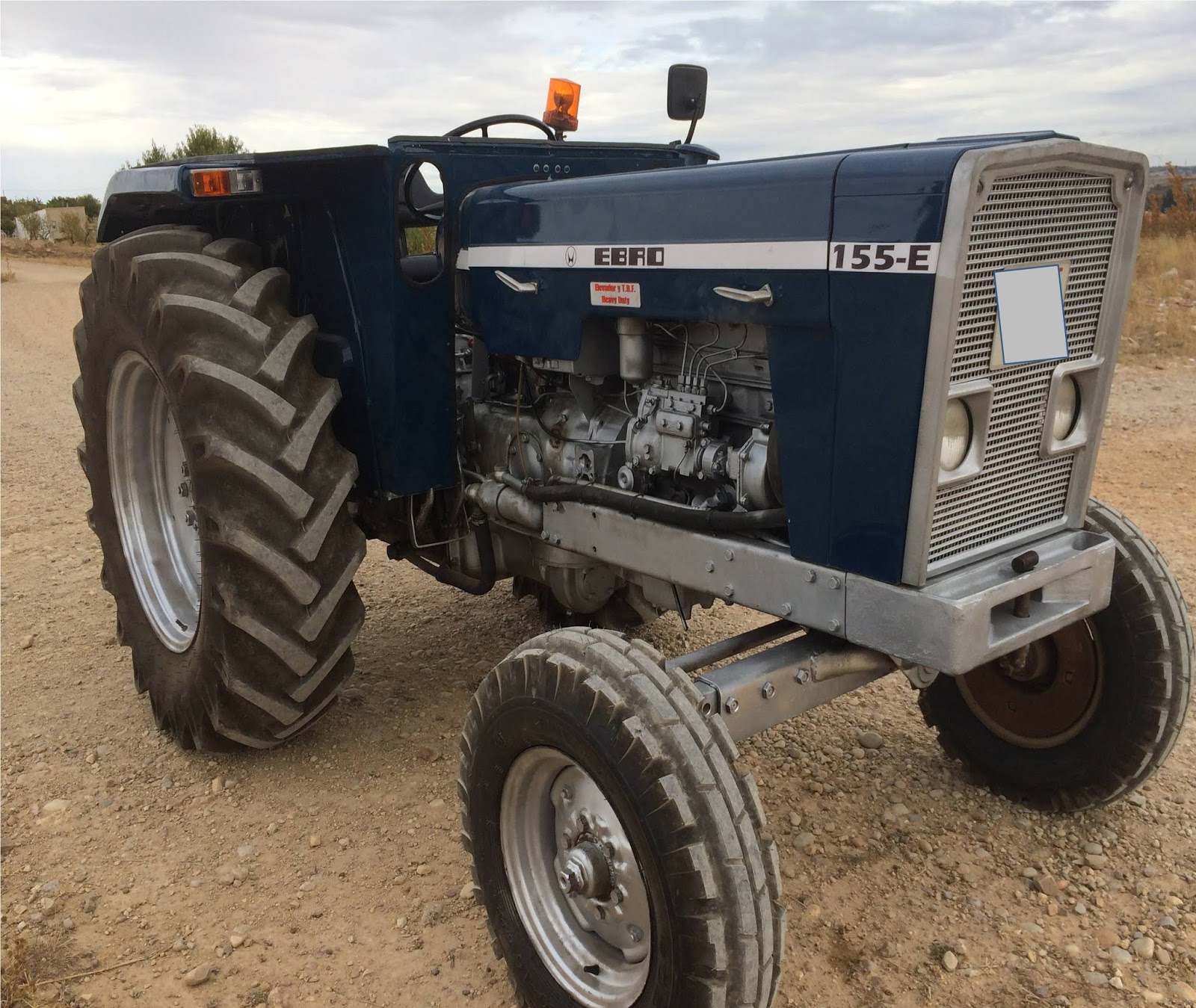 Más que Máquinas Agrícolas RESTAURACIÓN DEL TRACTOR EBRO 155E