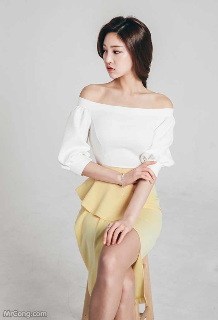 Beautiful Park Jung Yoon in the February 2017 fashion photo shoot (529 photos) photo 13-7