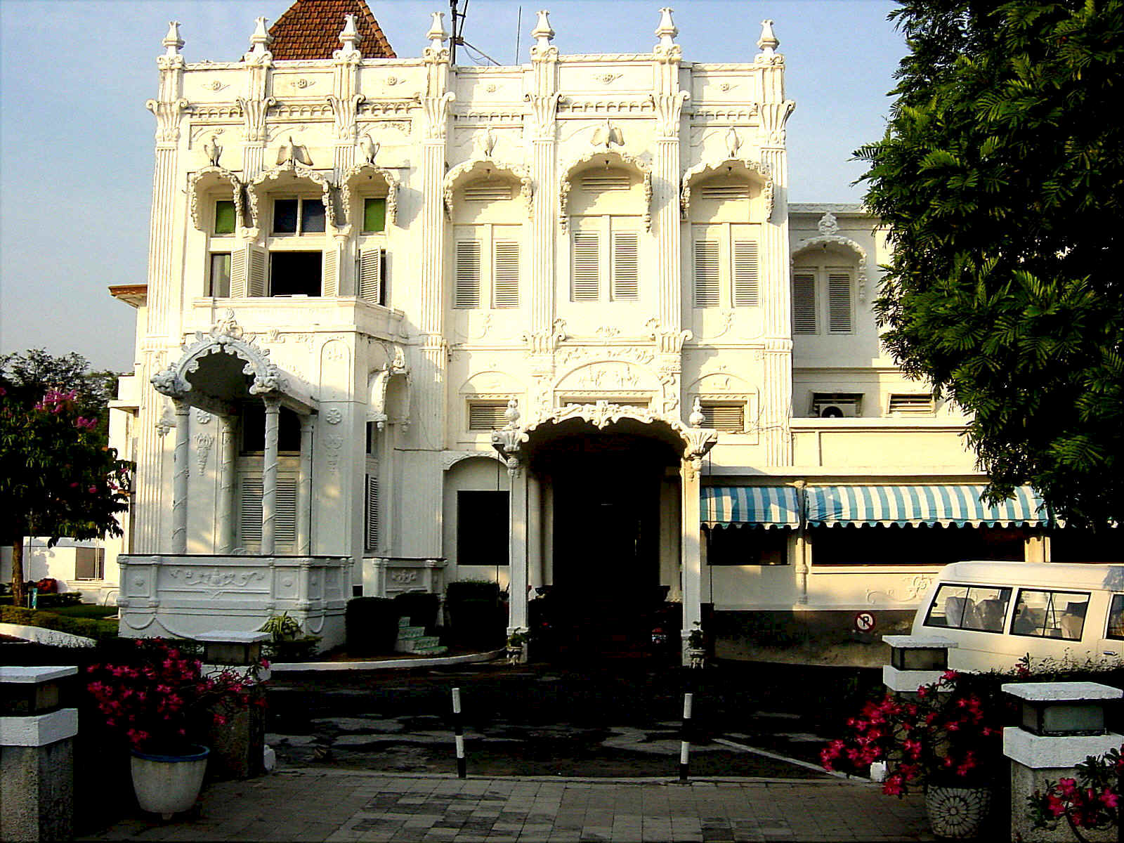 Best Hotels, Homestays, Inns and B&B (BnB) in Karimun Jawa and Semarang