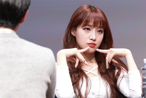 훈남이 걸그룹 팬싸인회에 가면