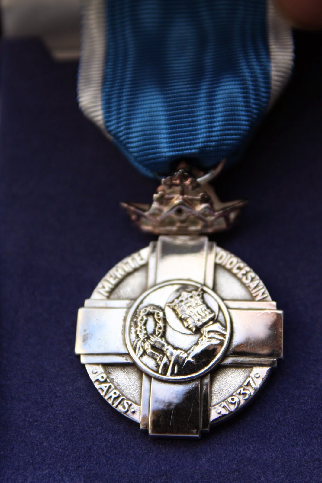 Le Petit Cephalophore: Médaille du mérite diocésain décernée à Jacques
