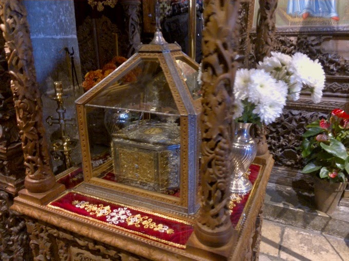 Η κάρα του Αγίου Χαραλάμπους του Ιερομάρτυρος και Θαυματουργού http://leipsanothiki.blogspot.be/