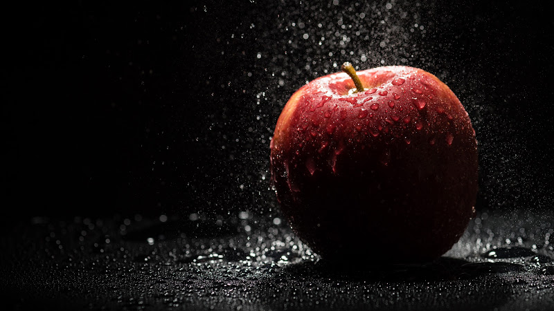 The Apple, Red Apple
