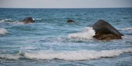 5 Wisata Pantai di Bangka Belitung Paling Menarik Pantai Penyusuk