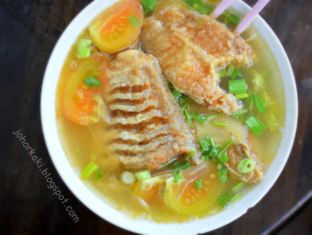 Seafood-Noodles-Gan-Heong-Johor-Bahru-Taman-Daya-颜香魚肉海鲜面