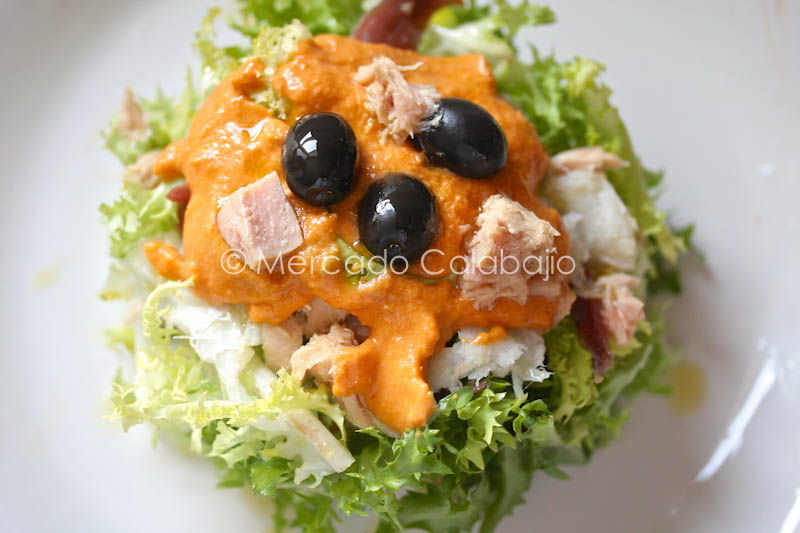 Ensalada de verano con bacalao
