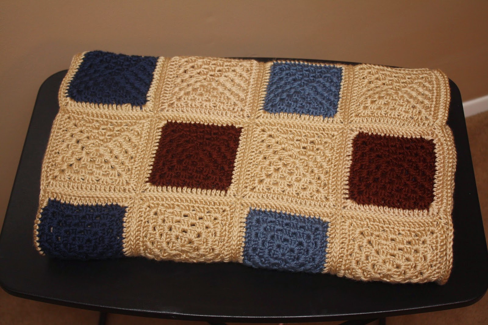 Jamie Lynne ~ Craft Guru: Blue and Brown Granny Square Afghan Finished!!