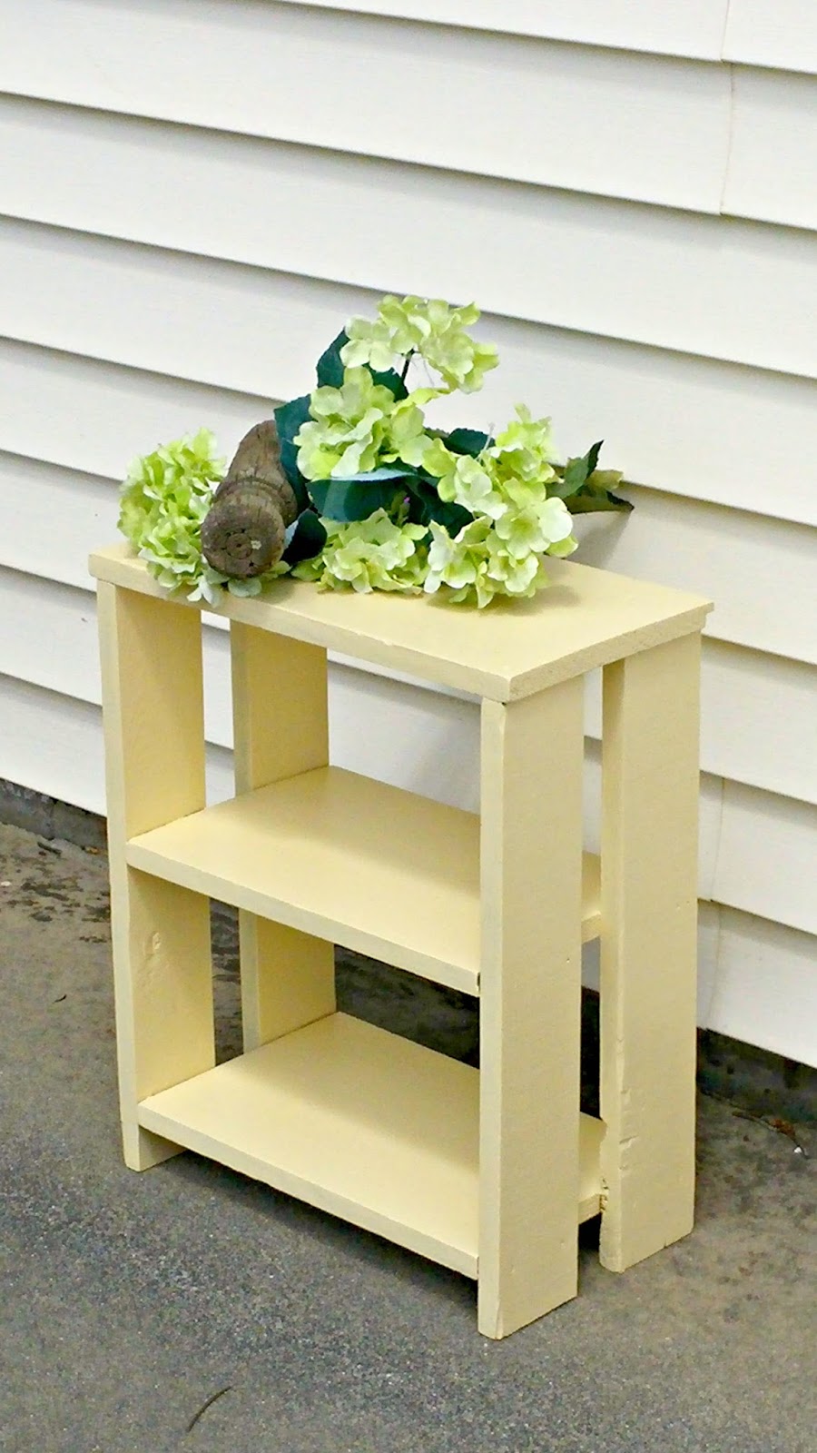 Ice Cream Colored Bookcase Makeovers Little Vintage Cottage