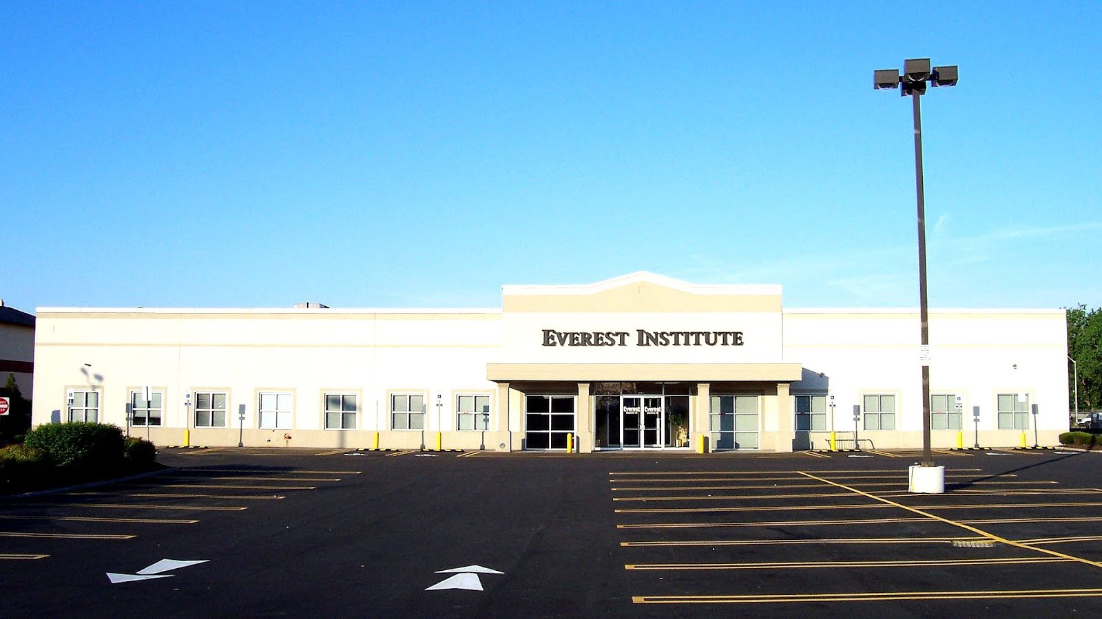 Is Everest College A Good School School Choices