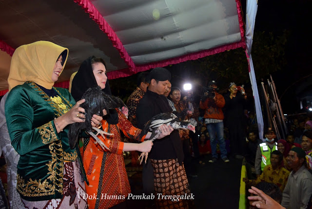 "Ngitung Batih', Tradisi Sambut Suro di Kecamatan Dongko