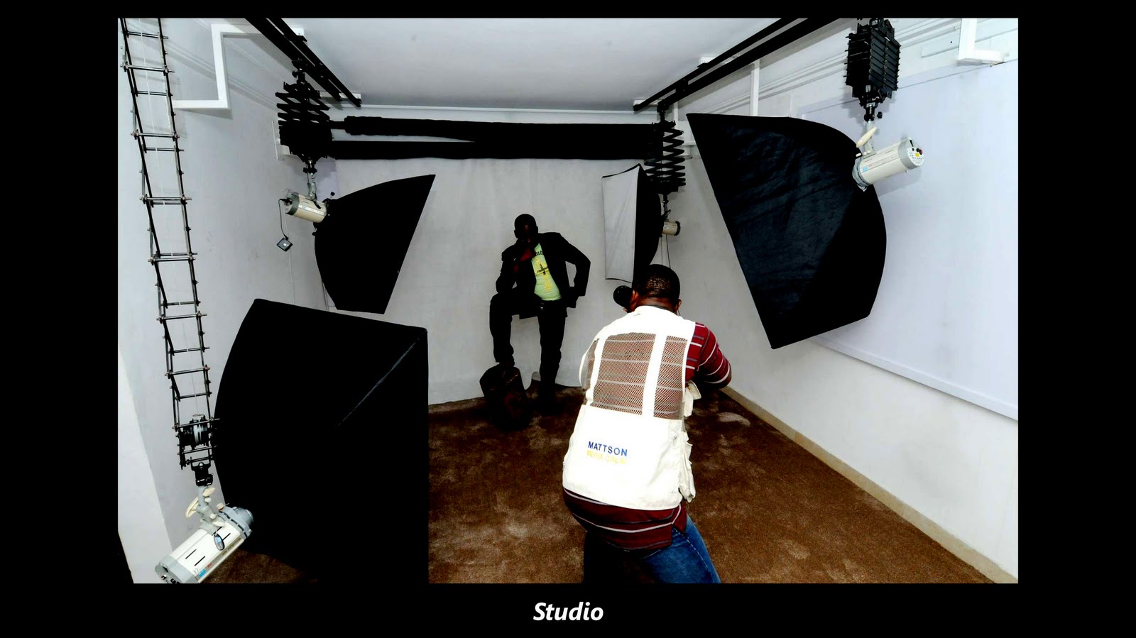 Nigerian builds Multimillion photo studio with N13, 000 Worldstreet