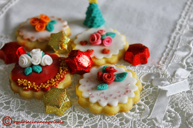 tutorial biscotti decorati con pasta di zucchero