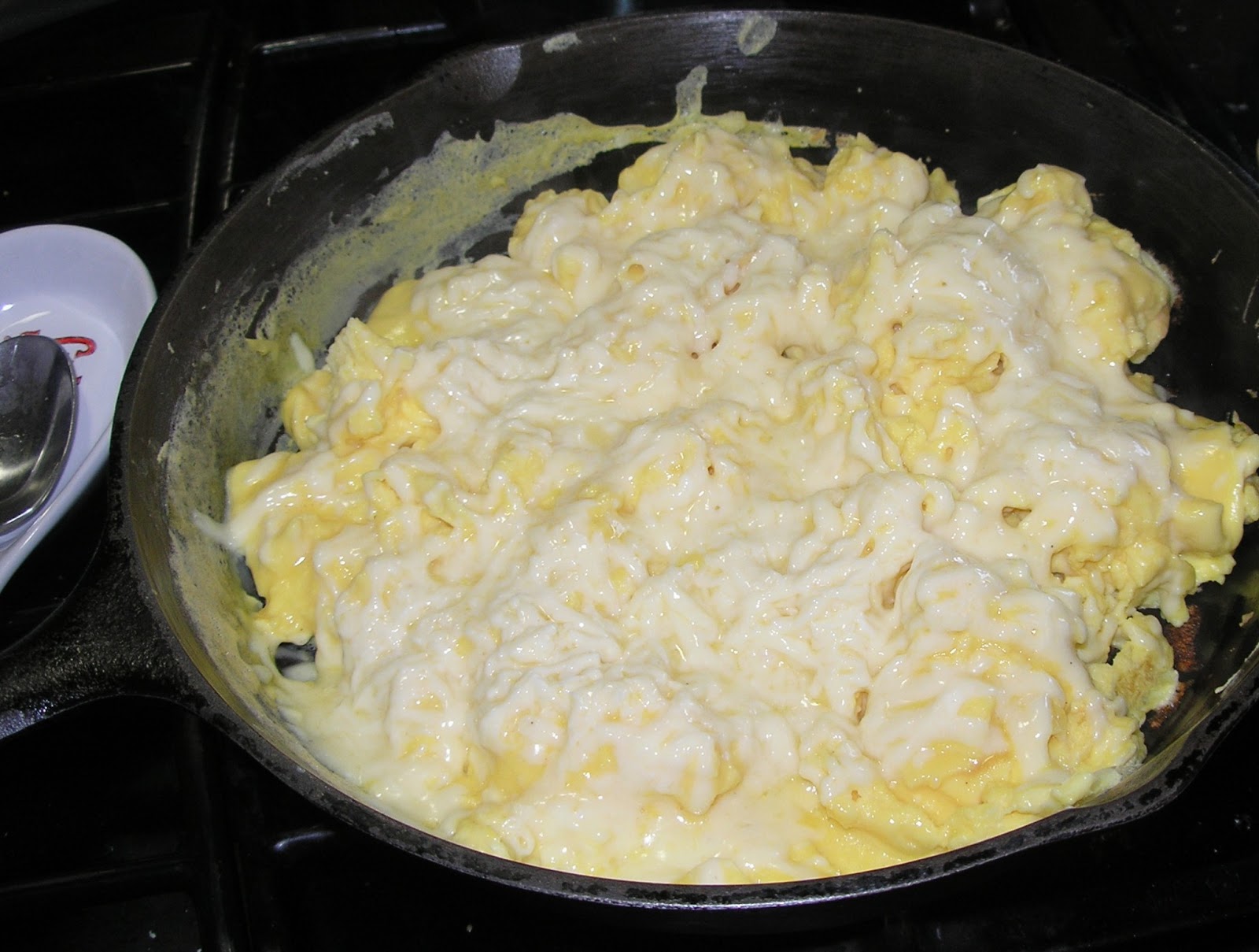 Homemade Press-less Raw Cheddar Cheese