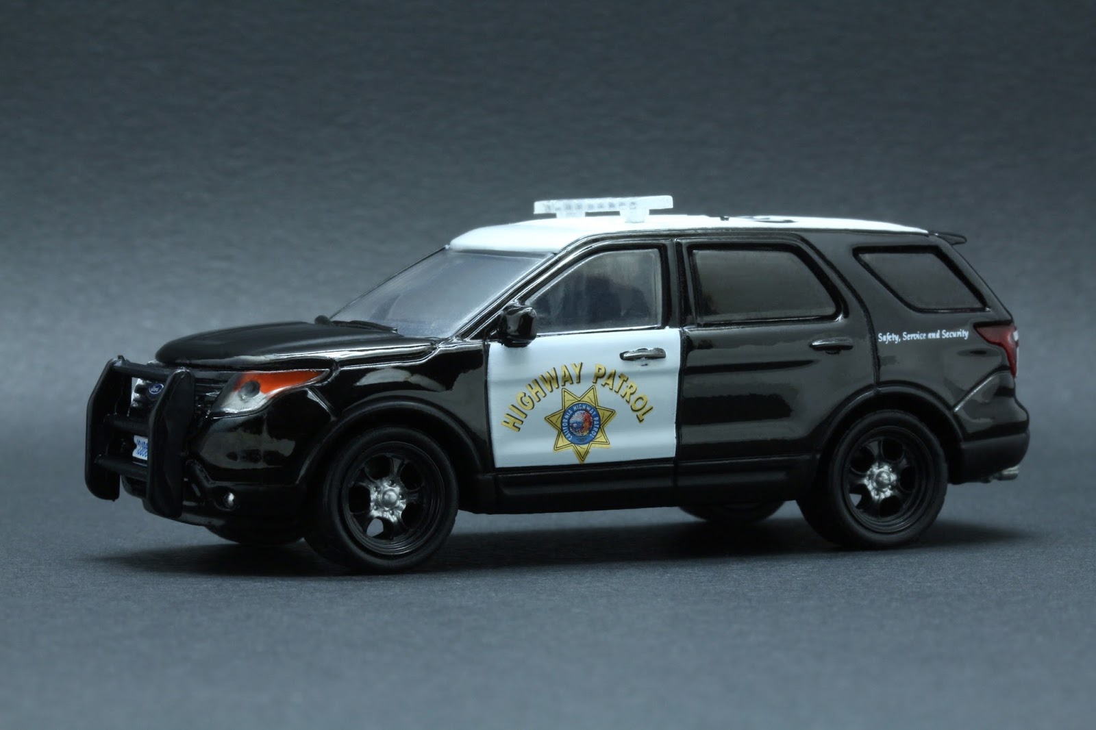 2014 Ford Explorer - California Highway Patrol CHP.