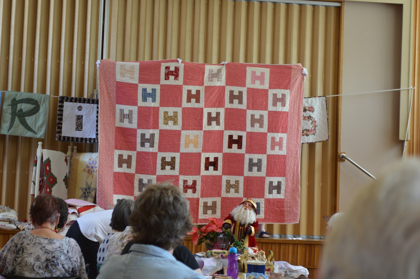 Oz Comfort Quilts. The Plain Needlewoman's Vintage Quilts