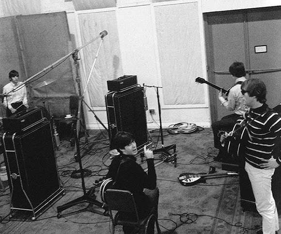 Le jour où les Beatles inventèrent le larsen sur disque