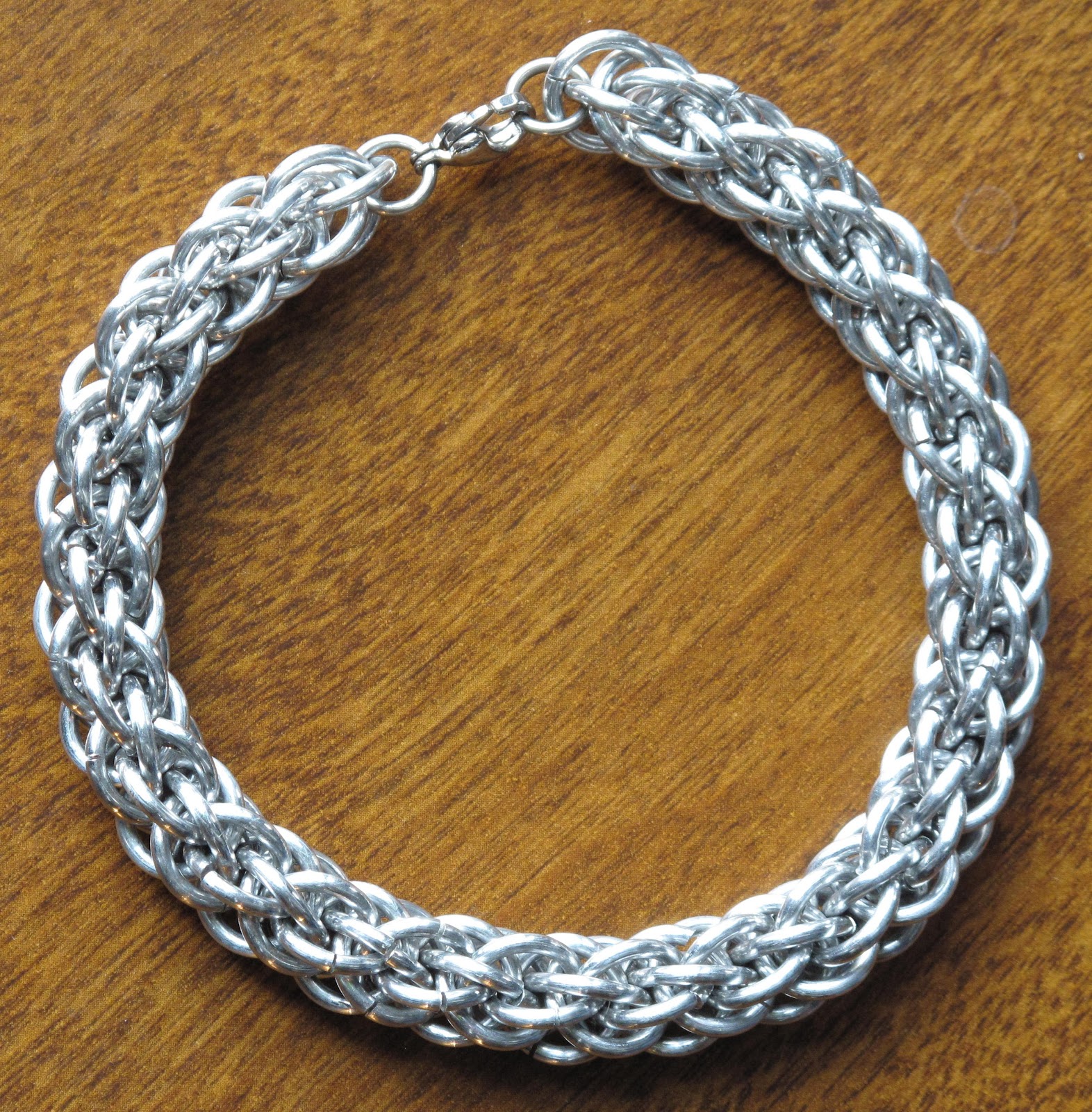 chainmail-jewelry-and-other-things-handcrafted-chain-mail-bracelet