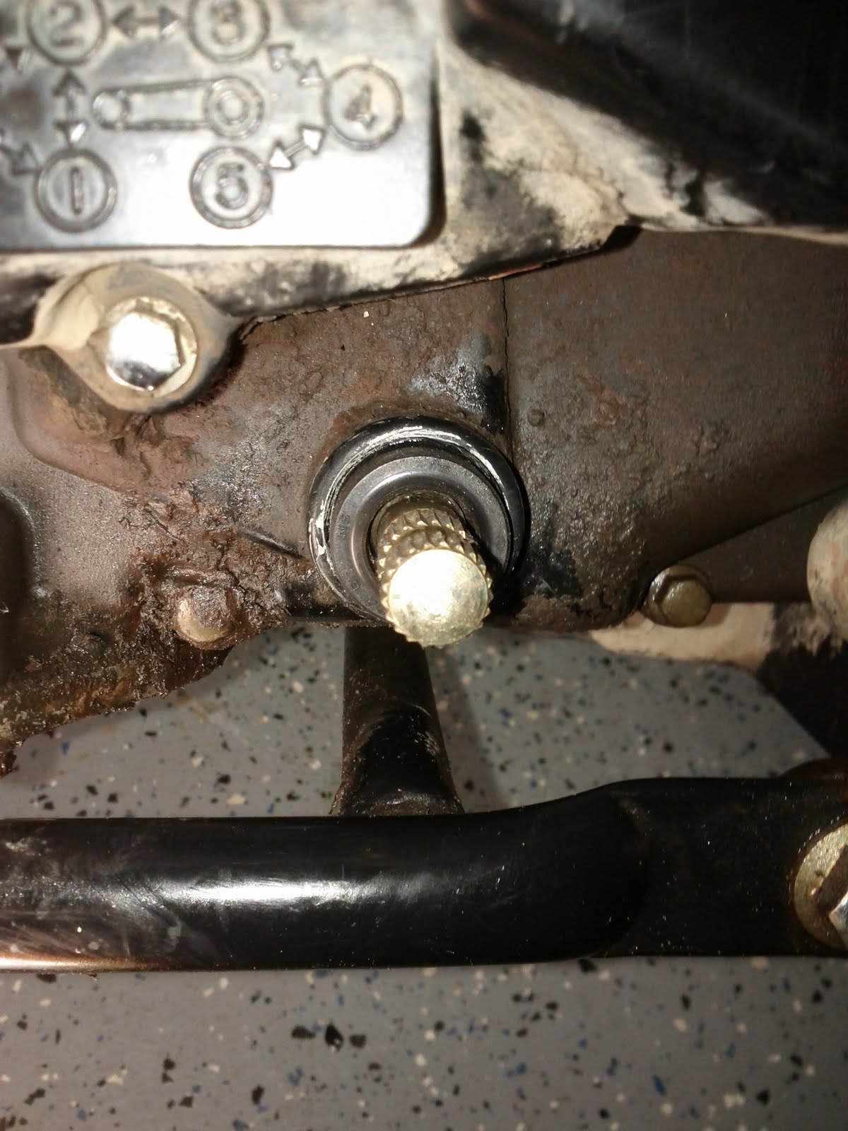 Retro Cade Spot Leaking Shifter Oil Seal