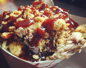Road House Mac: Pulled Pork, BBQ Sauce and Cracklin' Crumbles
