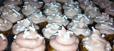mini dog cupcakes, decorated dog treats