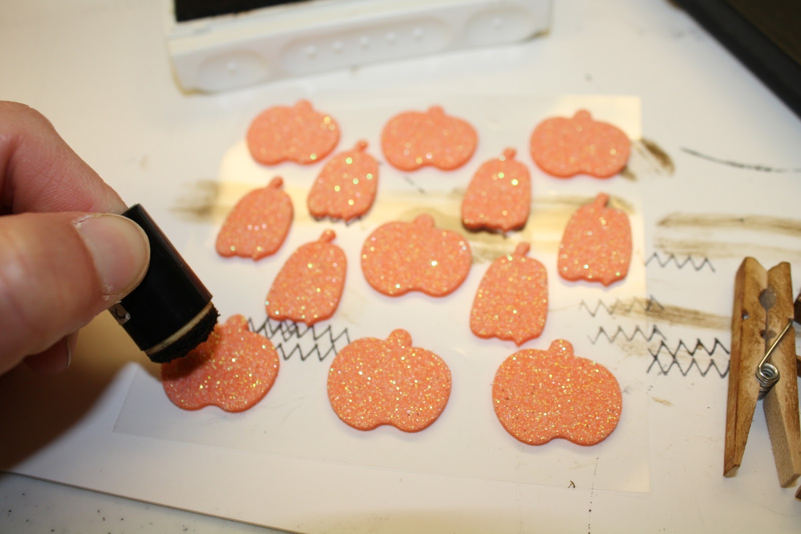 PAPERCUTIES FALL GIFT BAGS