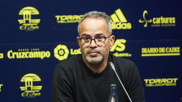 Álvaro Cervera - Cádiz -: "El Málaga sacará un equipo de mucha calidad"