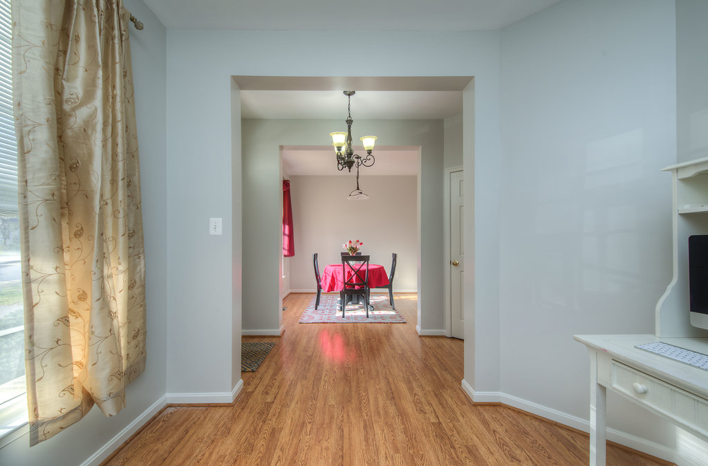 Salem Fields 11105 Saturn Court, VA 22407 Open House! B