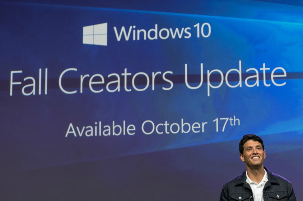 Windows 10 creators update lockscreen. Создатель виндовс 10. Виндовс 2017. Microsoft windows 10. Redstone 3 — fall creators update.