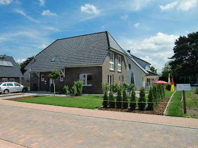 Bericht von der Baustelle: Juni 2010: Sichtschutz für die Terrasse