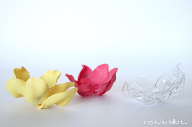 How to Make Flowers from Plastic Spoons