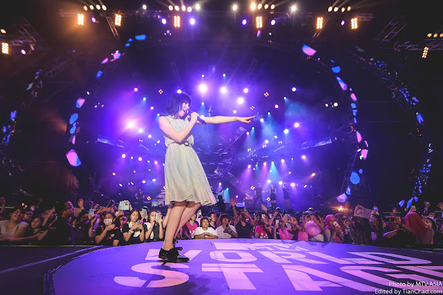 Carly Rae Jepsen performing at MTV World Stage Malaysia 2015 on 12 Sep Pic 1 (Credit - MTV Asia & Kristian Dowling)