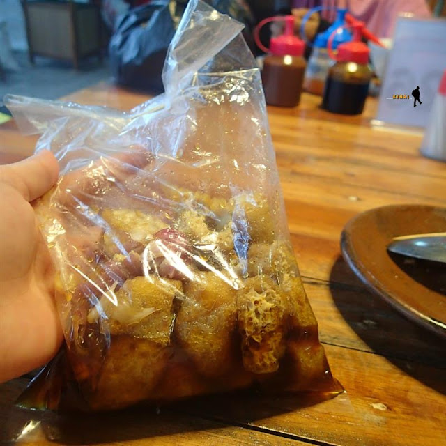 Wajib Makan Tahu Gejrot di Lawang Abang Cirebon Wajib Makan Tahu Gejrot di Lawang Abang Cirebon