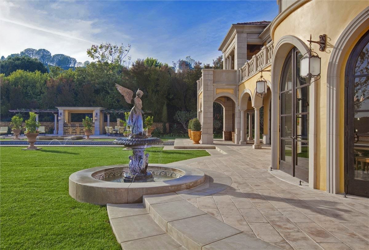 Luxury houses, villas and hotels Beverly Park, Beverly Hills, CA 90210