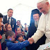 PAPA FRANCISCO: pede menos requisitos para a concessão de vistos a refugiados e migrantes