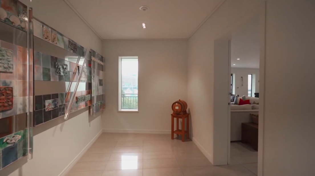 17 Interior Design Photos vs. 120 Customs St W #3A, Auckland Luxury Condo Tour
